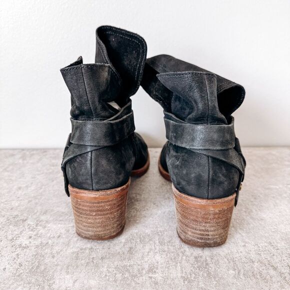 Ugg Black Ankle Boot Leather Size 8.5 - Picture 3 of 6